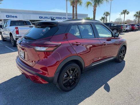 Used 2021 Nissan Kicks SR image 5
