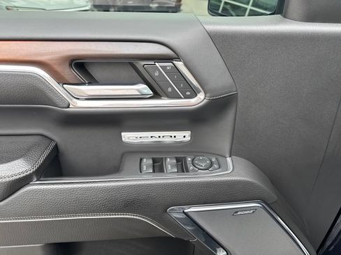 Used 2024 GMC Sierra 1500 Denali w/ Denali Reserve Package AWD/4WD image 11