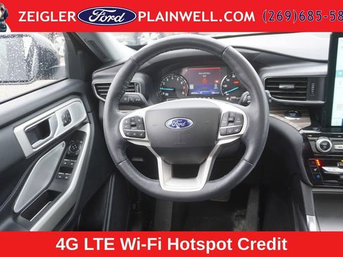 Used 2023 Ford Explorer Limited w/ Limited Technology Package AWD/4WD image 19