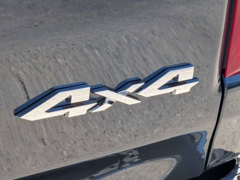 New 2026 RAM 1500 4x4 Crew Cab image 14