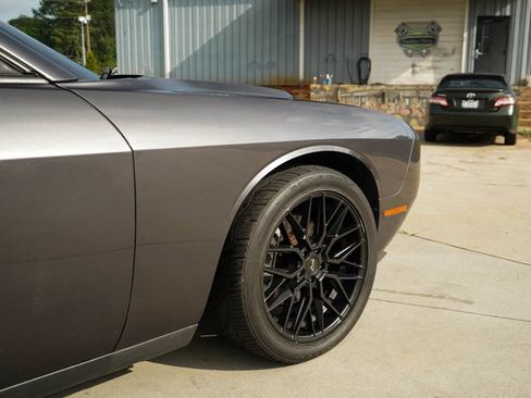 Used 2016 Dodge Challenger R/T w/ Blacktop Package RWD image 17