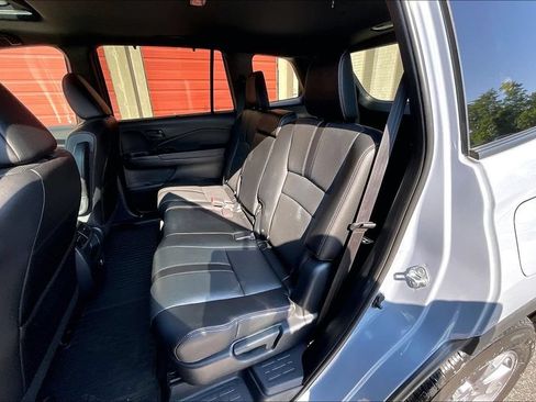 Used 2023 Honda Passport TrailSport image 25