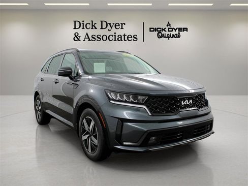 Used 2023 Kia Sorento EX w/ Panoramic Sunroof Package image 1