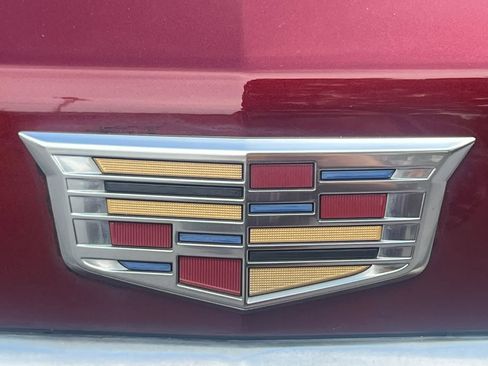 Used 2017 Cadillac XT5 Luxury w/ Driver Awareness Package FWD image 38