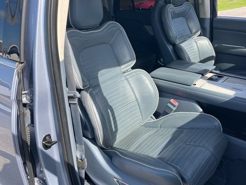 Used 2018 Lincoln Navigator Black Label w/ Cargo Package AWD/4WD image 19