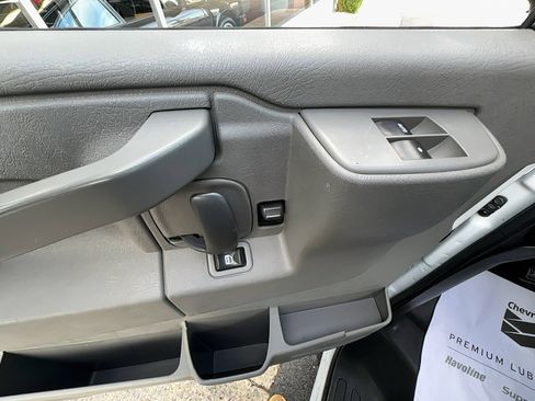 Used 2017 GMC Savana 2500 Work Van image 12