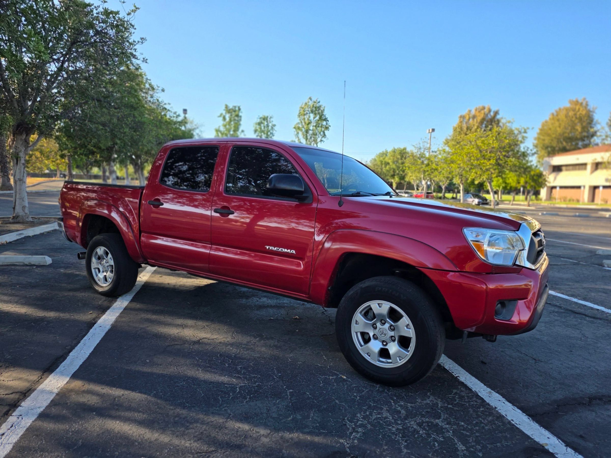 Used 2015 Toyota Tacoma PreRunner RWD image 15