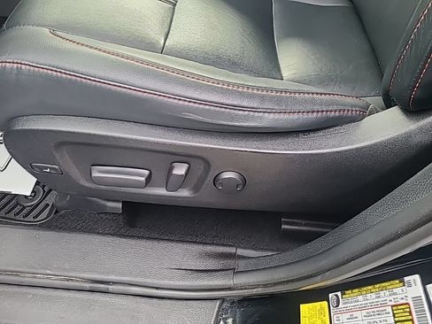Used 2019 Toyota Highlander SE AWD/4WD image 16