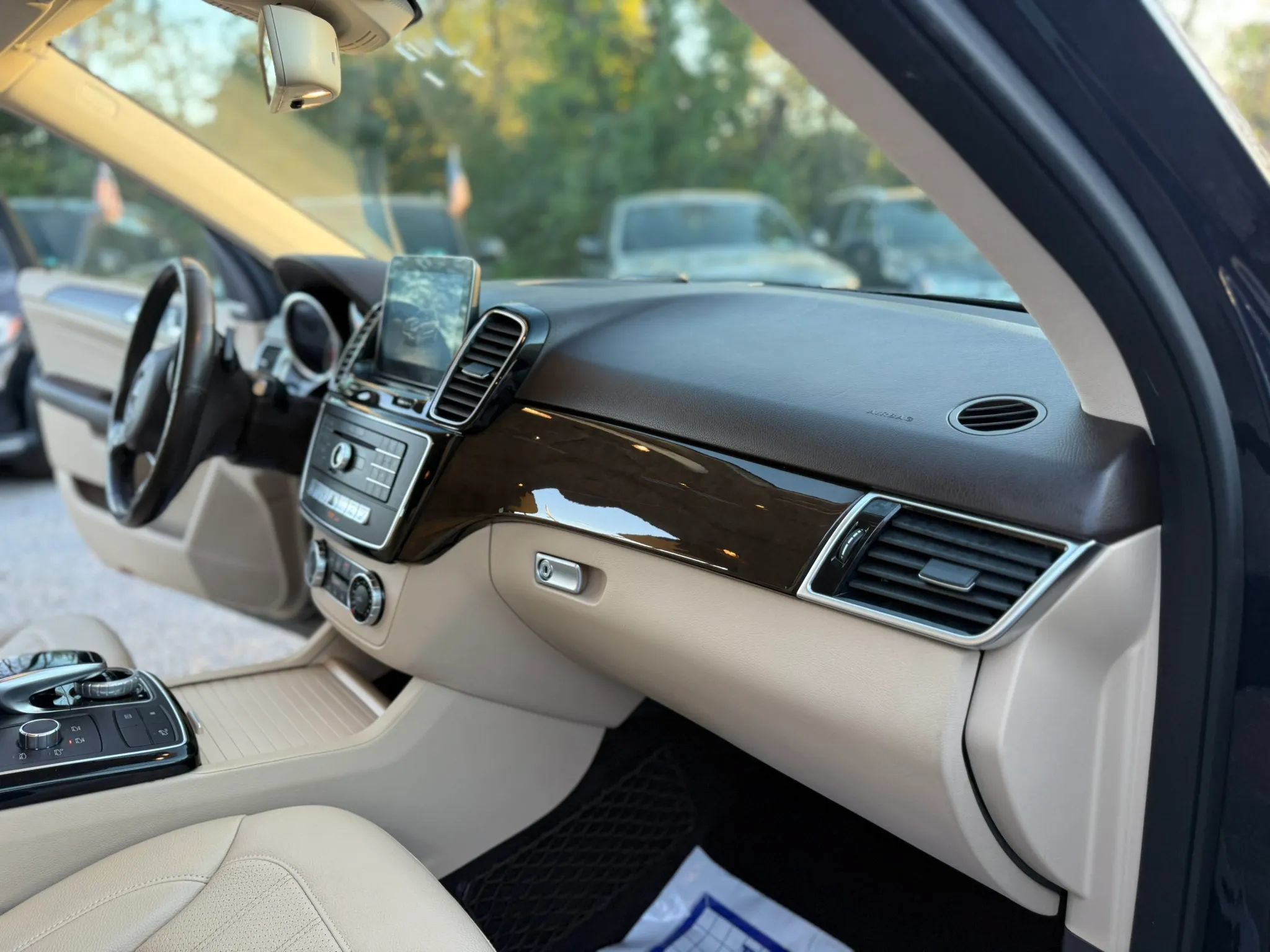 Used 2018 Mercedes-Benz GLE 350 4MATIC image 24