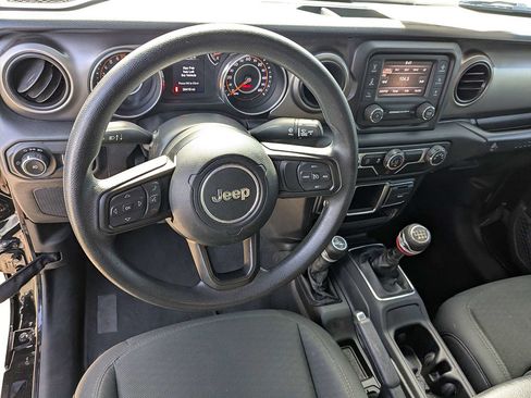 Used 2020 Jeep Wrangler Sport AWD/4WD image 15