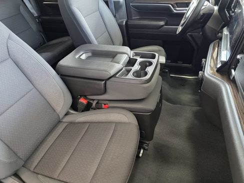 Used 2024 Chevrolet Silverado 1500 LT AWD/4WD image 14