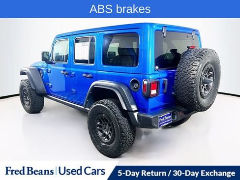 Used 2022 Jeep Wrangler Unlimited Sport w/ Xtreme Recon 35" Tire Package AWD/4WD image 6