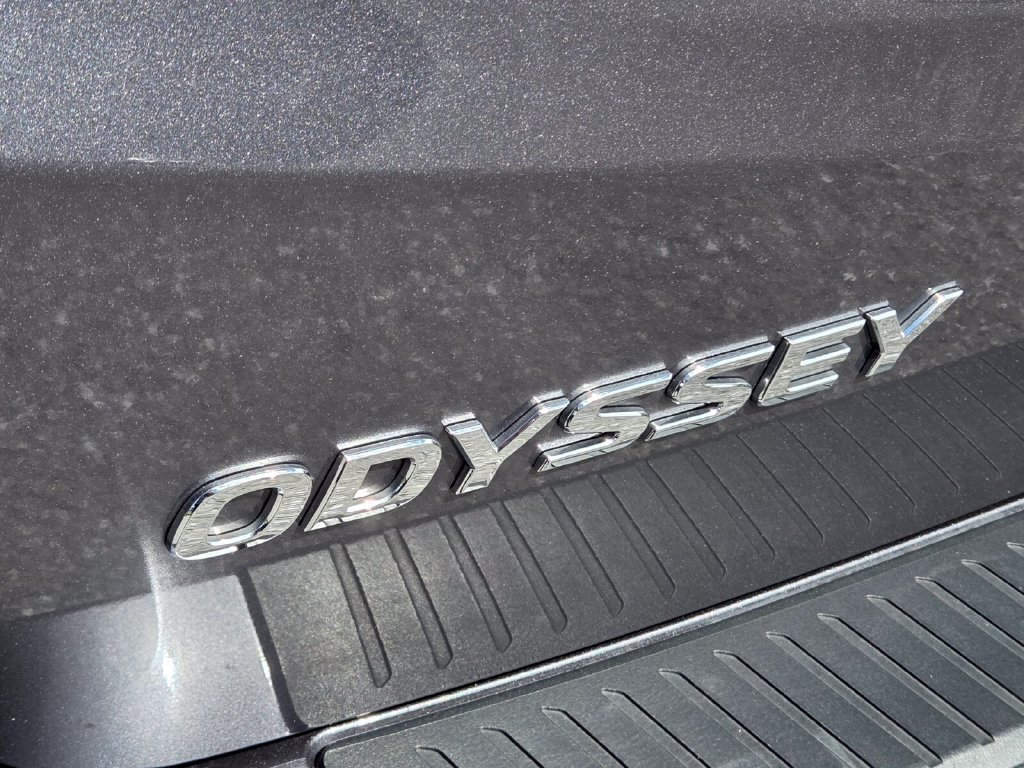 Used 2025 Honda Odyssey Touring image 14
