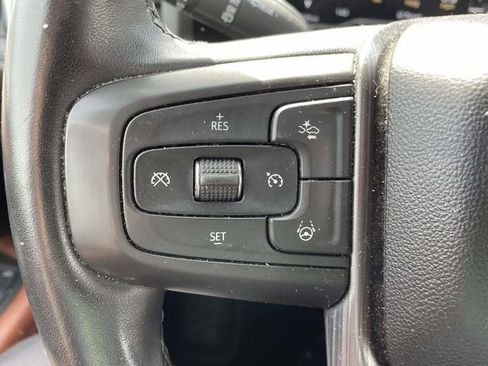 Used 2023 GMC Yukon XL Denali Ultimate AWD/4WD image 25