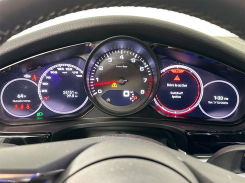Certified 2022 Porsche Panamera image 19