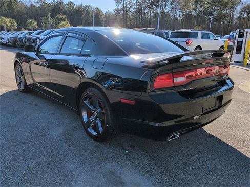 Used 2014 Dodge Charger SXT w/ Redline Appearance Group image 6