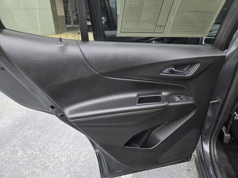 Used 2019 Chevrolet Equinox Premier AWD/4WD image 17