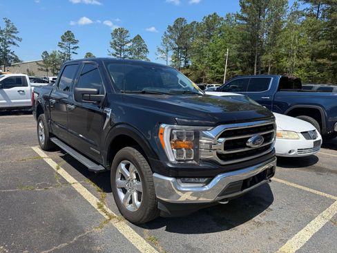 Used 2021 Ford F150 XLT w/ Equipment Group 302A High AWD/4WD image 1