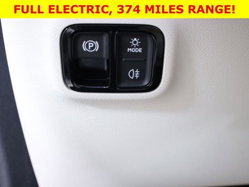 Used 2026 Mercedes-Benz CLA 250+ image 11