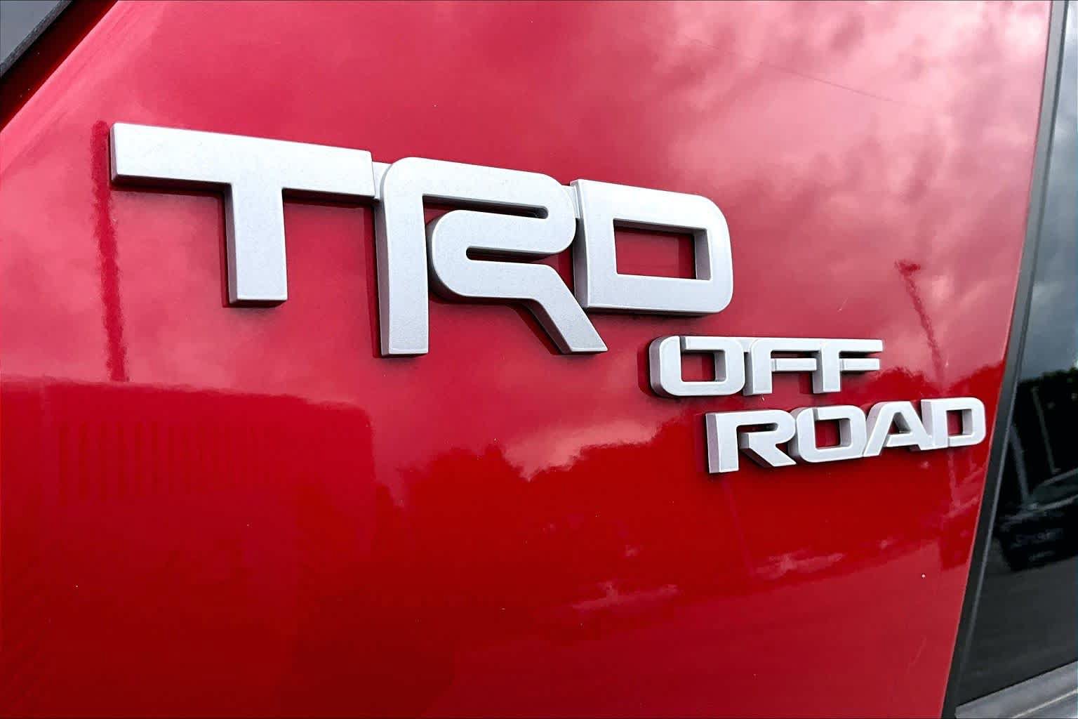 Used 2023 Toyota 4Runner TRD Off-Road Premium w/ Moonroof Package AWD/4WD image 10