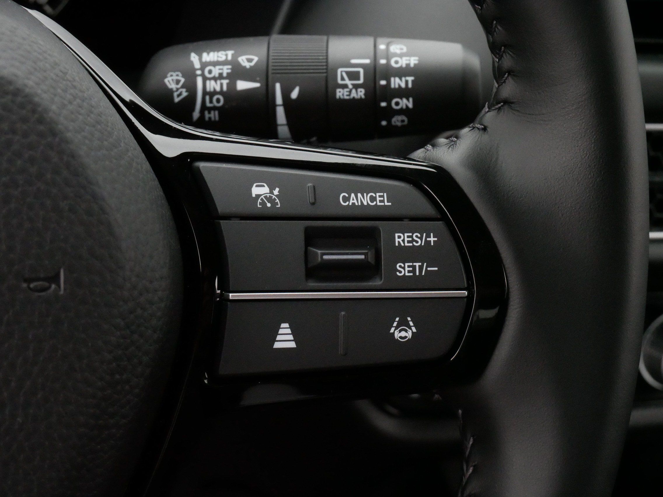 Used 2027 Honda HR-V EX-L image 25