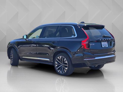 Used 2026 Volvo XC90 T8 Plus w/ Protection Package Premier AWD/4WD image 4