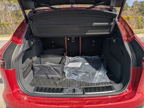 New 2026 Jaguar F-PACE R-Dynamic S image 28