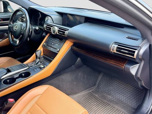 Used 2020 Lexus RC 300 w/ Accessory Package RWD image 30