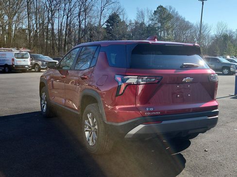 New 2026 Chevrolet Equinox LT w/ Convenience Package II image 3