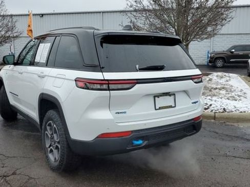 Certified 2022 Jeep Grand Cherokee Trailhawk w/ Advanced Protech Group II image 2