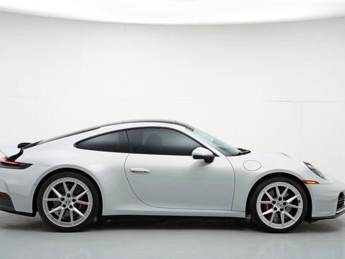 Used 2025 Porsche 911 Carrera image 47