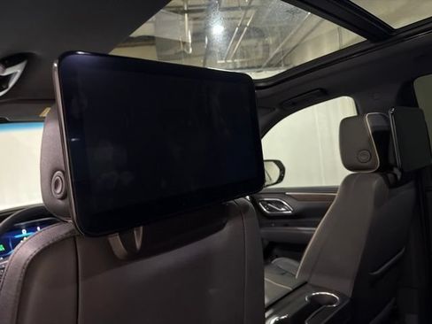 Used 2023 Chevrolet Tahoe Premier AWD/4WD image 24