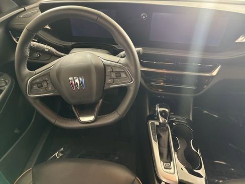 Used 2024 Buick Envista Avenir FWD image 23