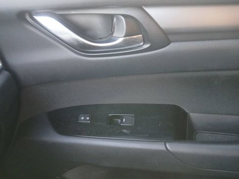 Used 2018 MAZDA CX-5 Sport FWD image 32