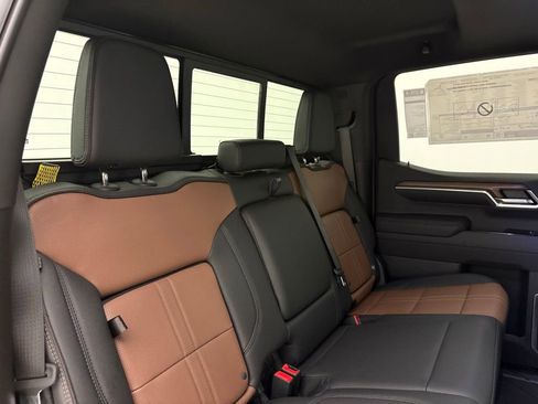 New 2026 Chevrolet Silverado 1500 High Country w/ Technology Package AWD/4WD image 48