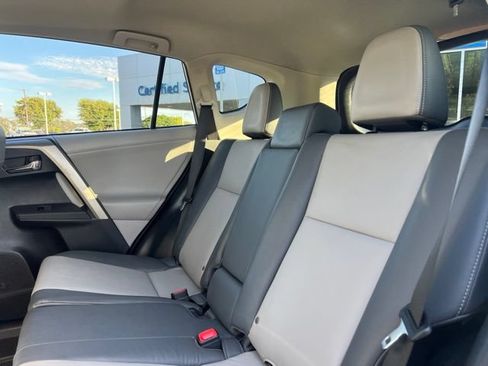 Used 2013 Toyota RAV4 Limited AWD/4WD image 23
