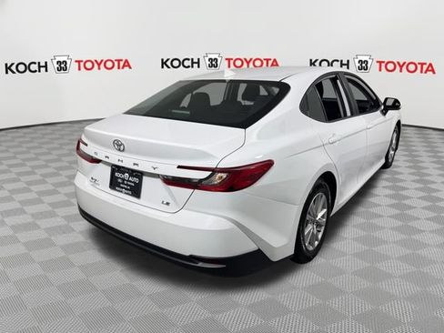 Used 2025 Toyota Camry LE FWD image 8