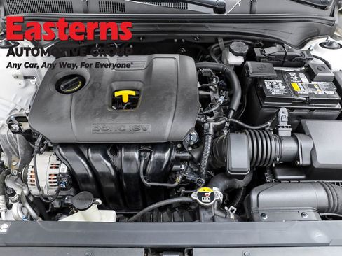 Used 2022 Kia Forte LXS image 7