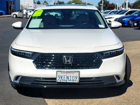 Used 2024 Honda Accord Touring image 2