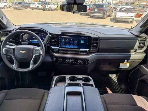 Used 2026 Chevrolet Silverado 1500 LT image 11