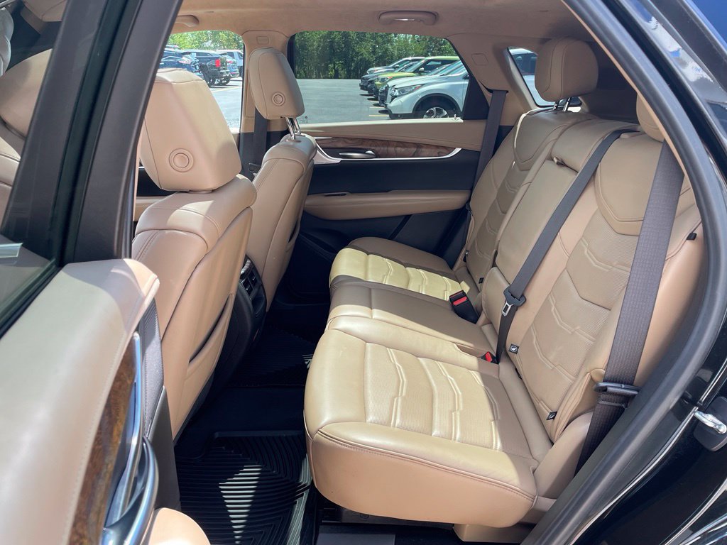 Used 2021 Cadillac XT5 Premium Luxury w/ Platinum Package AWD/4WD image 11