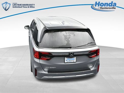 New 2026 Honda Odyssey Touring image 32