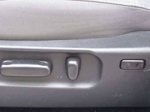 Used 2023 Toyota Tacoma SR5 RWD image 16