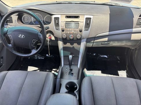 Used 2009 Hyundai Sonata SE FWD image 13