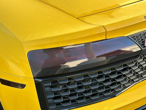 Used 2020 Audi R8 V10 w/ Carbon Exterior Package image 9