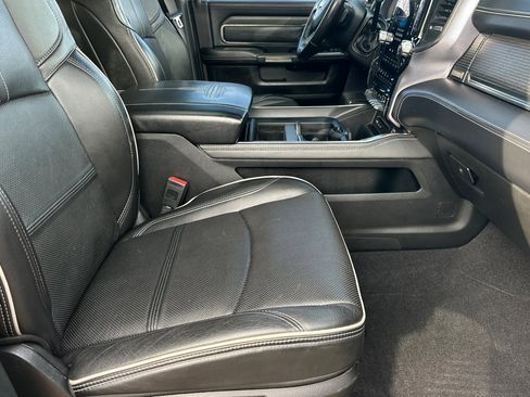 Used 2019 RAM 2500 Limited image 15
