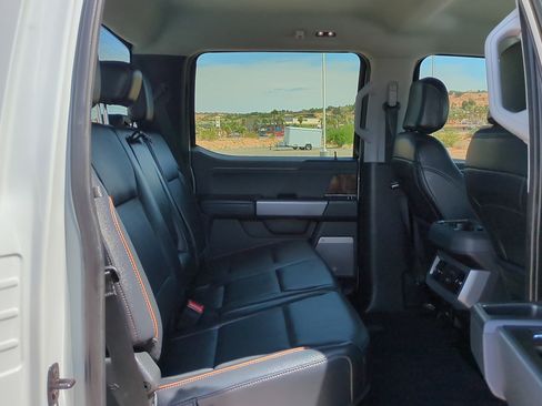 Used 2025 Ford F250 Lariat AWD/4WD image 32