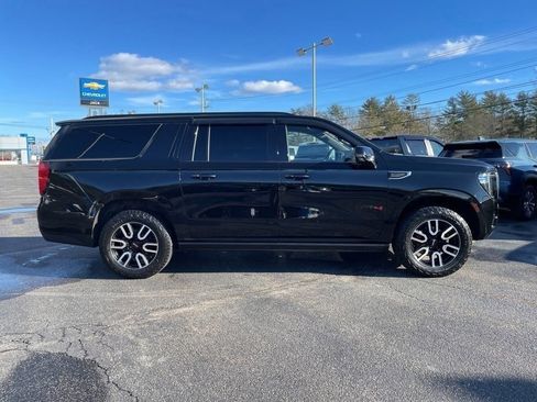 Used 2021 GMC Yukon XL AT4 w/ AT4 Premium Plus Package image 9