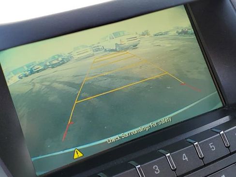 Used 2017 Chevrolet Equinox LT w/ Convenience Package image 14