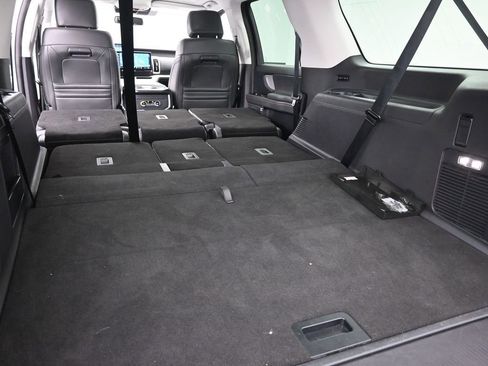 Used 2025 Ford Expedition Max Active image 11